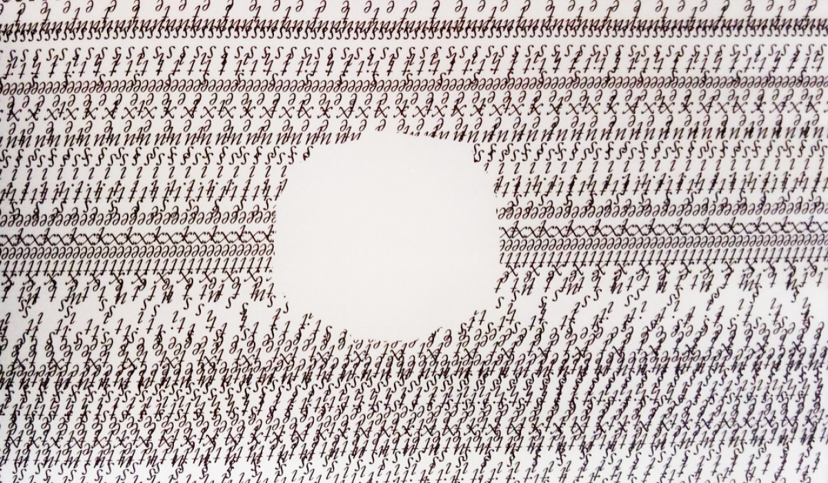 Mendes, F. (2014). Furos 1 [Holes 1]. Digital image, 14 x 22 cm.